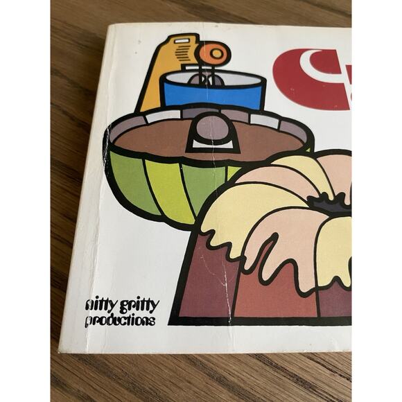 Vintage Cookbook 1978 Cakes and Pies Cookbook 2 in 1 Cookbook by Arlene Mueller - Picture 3 of 5